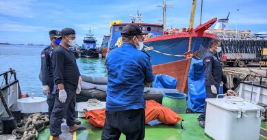 Mayat Mengapung Ditemukan di Batu Ampar, KSOP Batam Lakukan Evakuasi