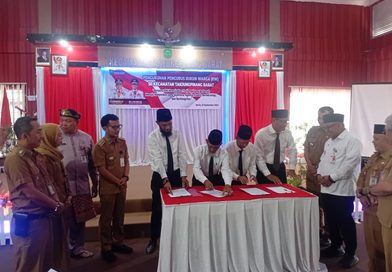Lis Darmansyah: RT/RW Merupakan Perangkat Pelayanan untuk Masyarakat